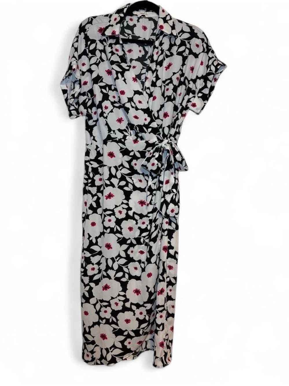 Black/White/Red Floral Wrap Dress + Tie Waist | L | EUC